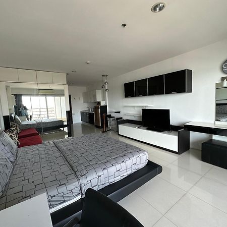 Condo Express View Talay 6 Pattaya Bagian luar foto