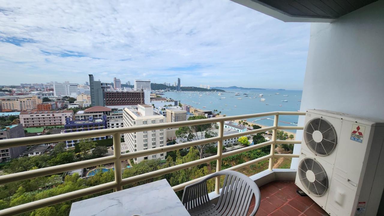 Condo Express View Talay 6 Pattaya Bagian luar foto