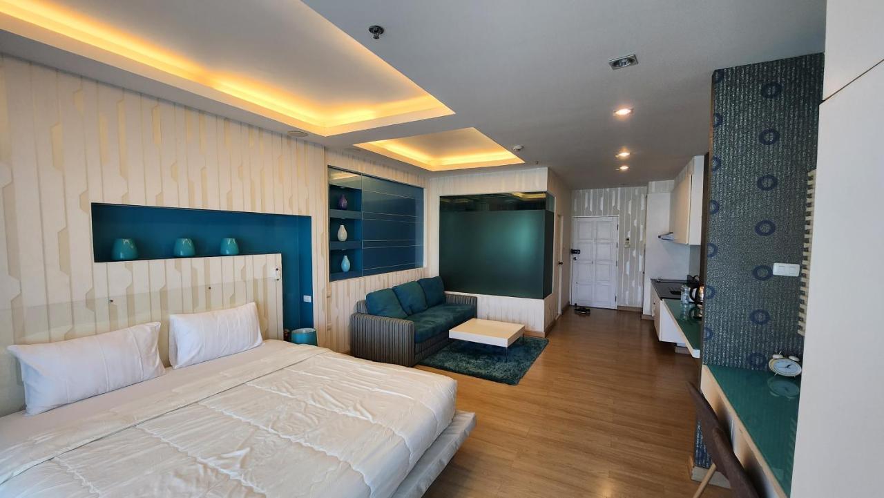 Condo Express View Talay 6 Pattaya Bagian luar foto