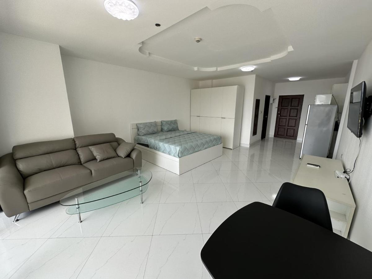 Condo Express View Talay 6 Pattaya Bagian luar foto