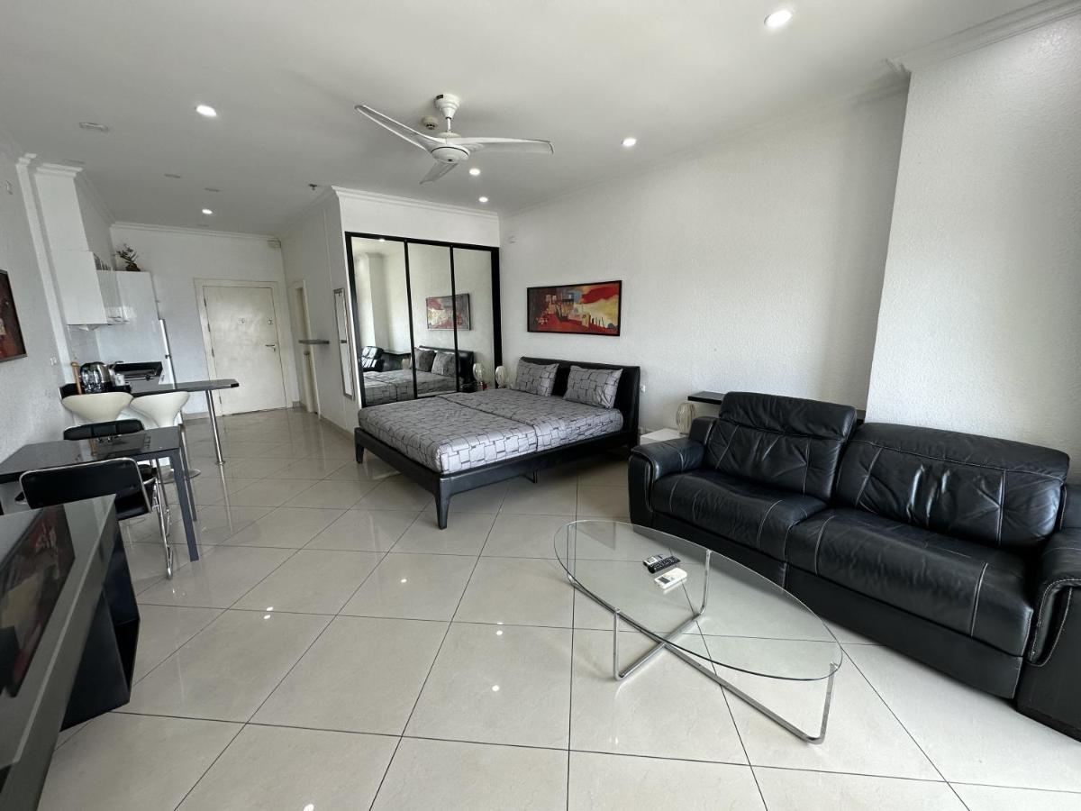 Condo Express View Talay 6 Pattaya Bagian luar foto