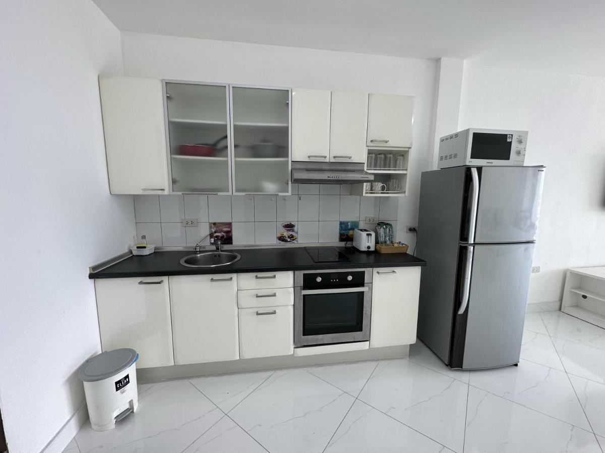 Condo Express View Talay 6 Pattaya Bagian luar foto