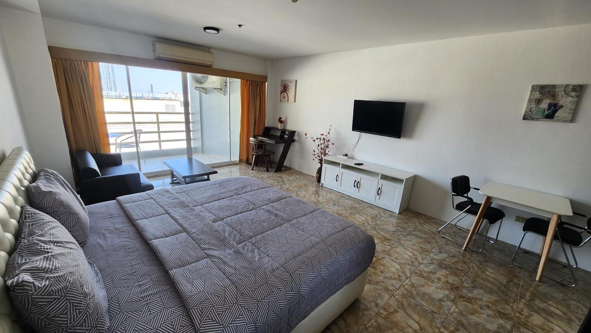 Condo Express View Talay 6 Pattaya Bagian luar foto