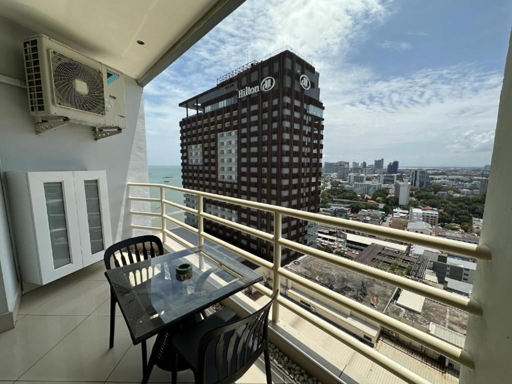 Condo Express View Talay 6 Pattaya Bagian luar foto