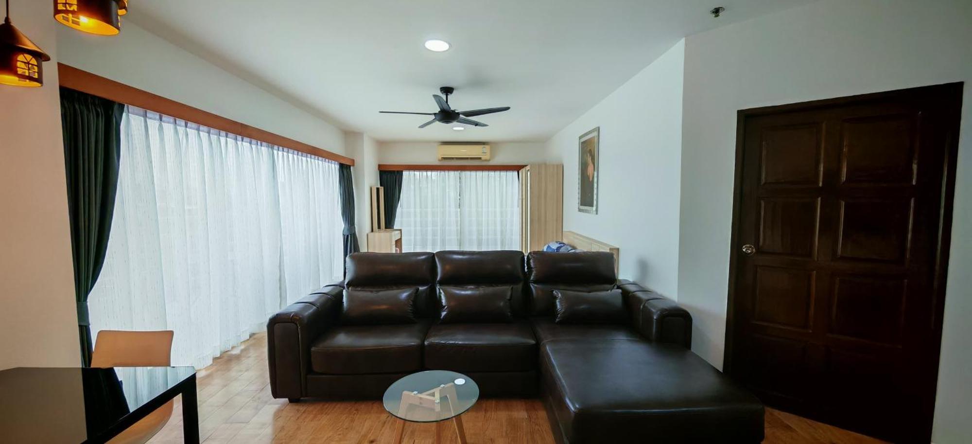 Condo Express View Talay 6 Pattaya Bagian luar foto