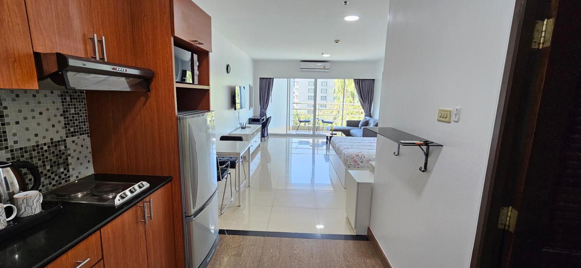 Condo Express View Talay 6 Pattaya Bagian luar foto