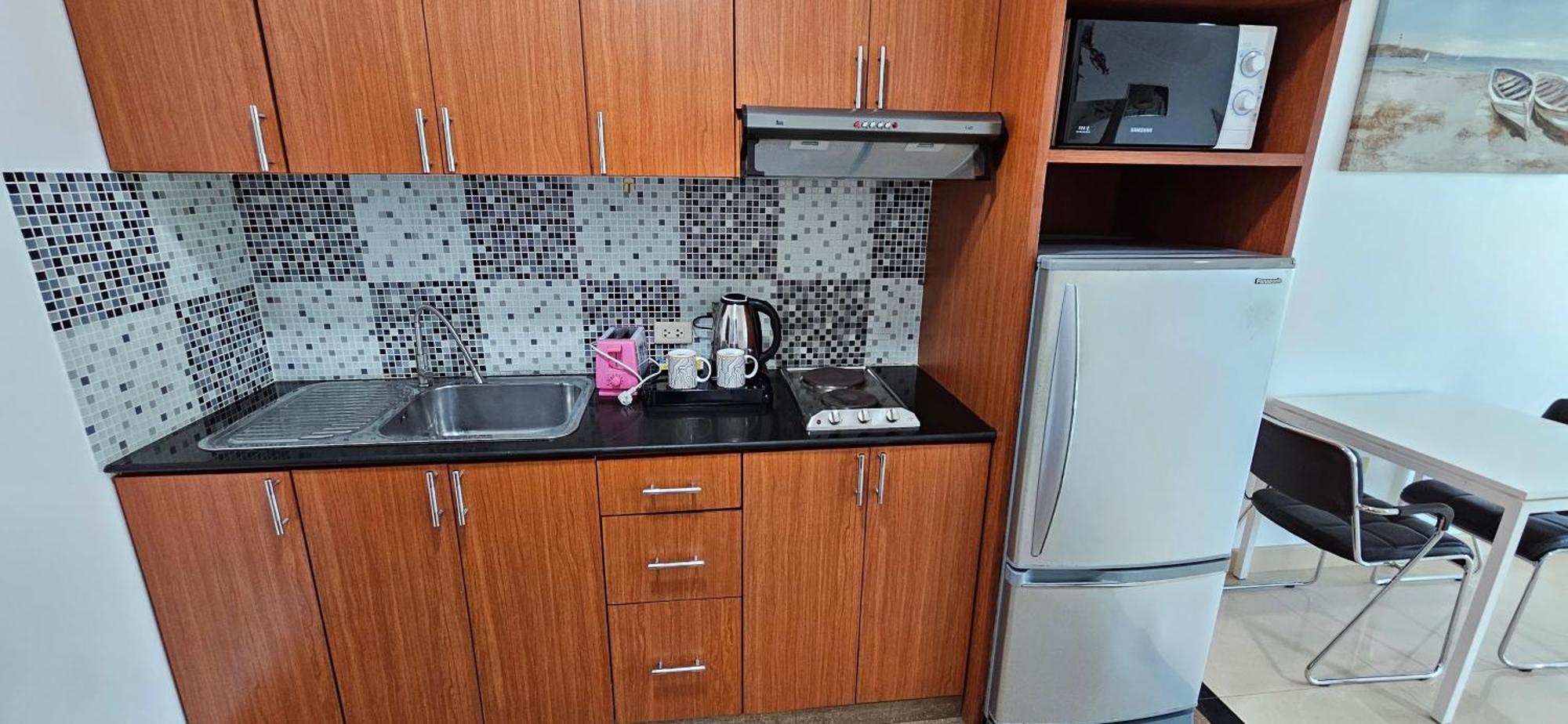 Condo Express View Talay 6 Pattaya Bagian luar foto