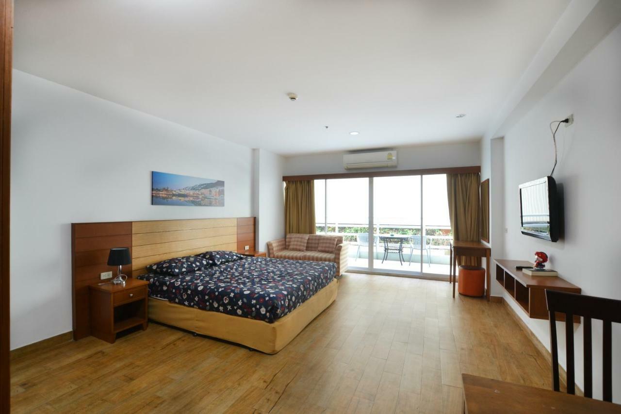 Condo Express View Talay 6 Pattaya Bagian luar foto
