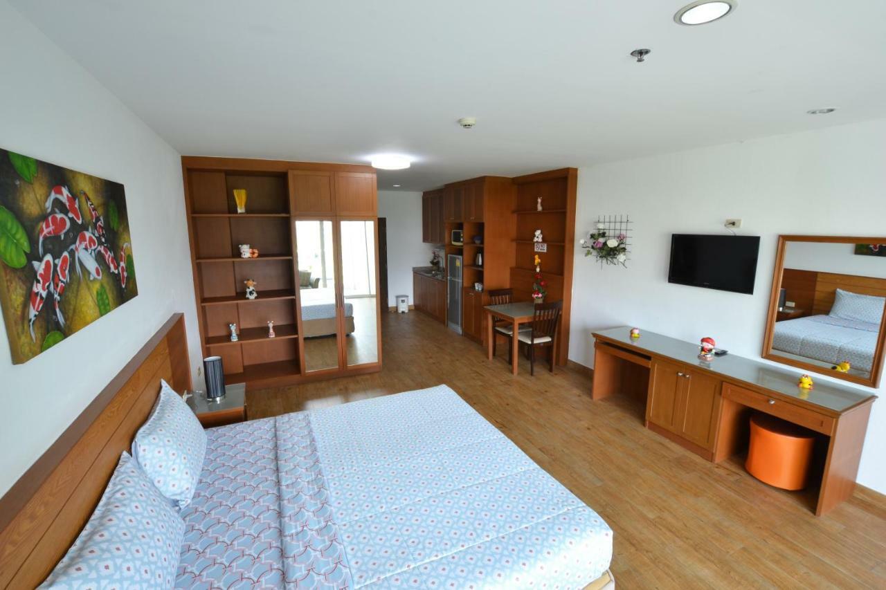 Condo Express View Talay 6 Pattaya Bagian luar foto