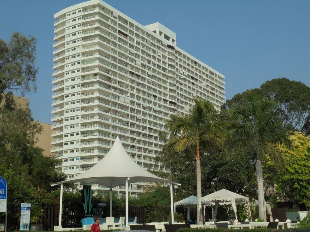Condo Express View Talay 6 Pattaya Bagian luar foto