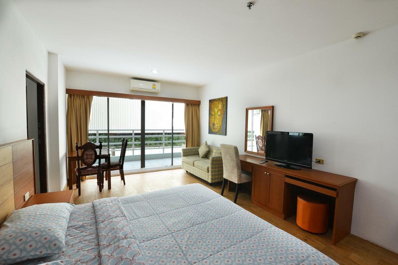Condo Express View Talay 6 Pattaya Bagian luar foto